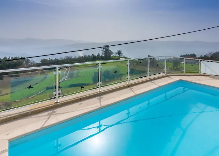 Casa Do Alto Do Vez 펜션 Balouta