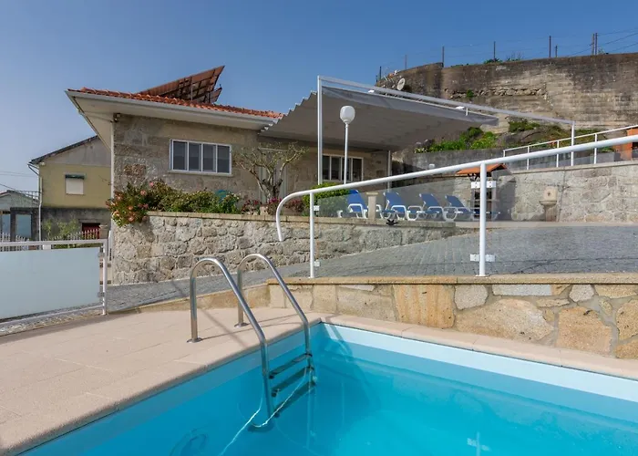 Casa Do Alto Do Vez 펜션 Balouta